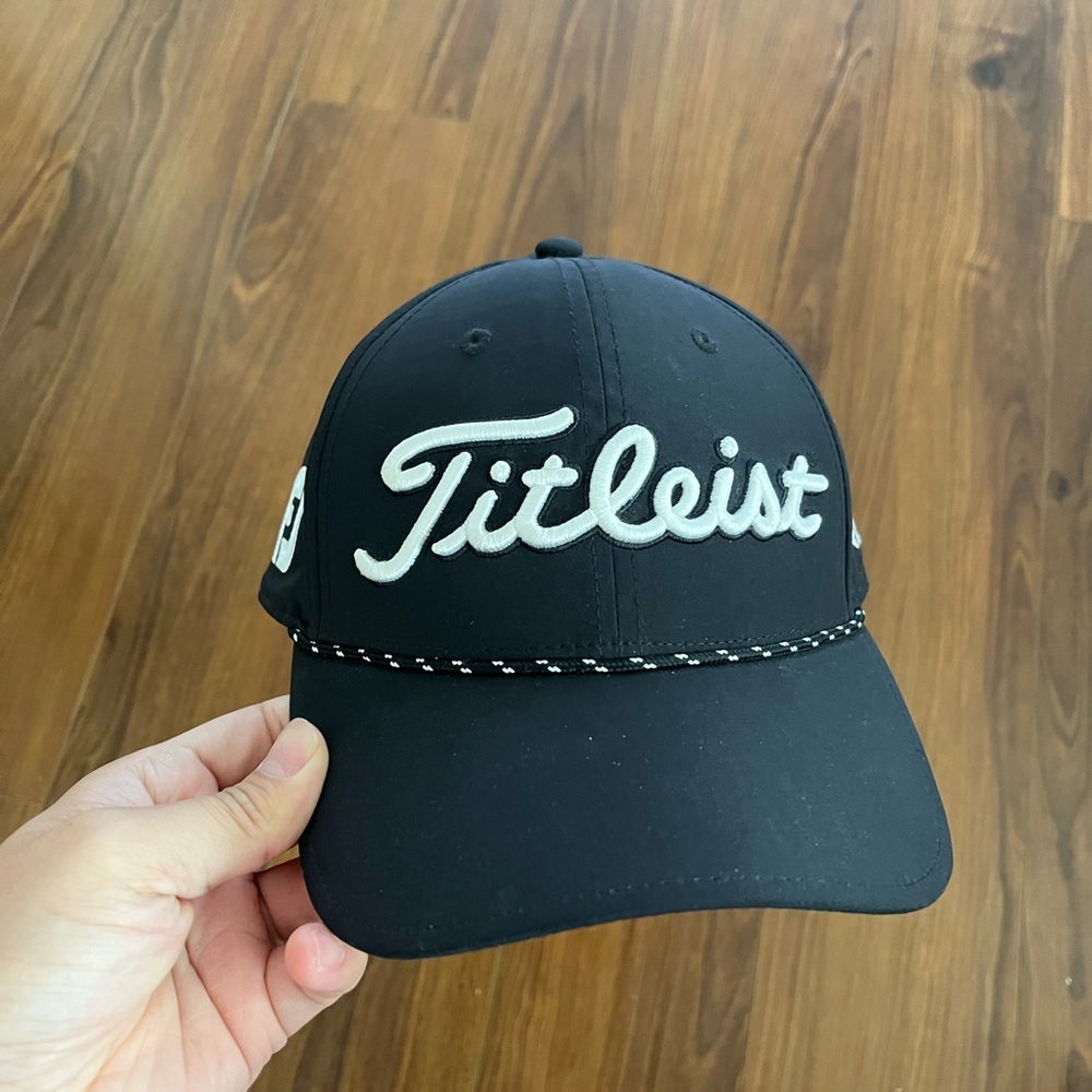 Titleist Black and White Cap tour hat